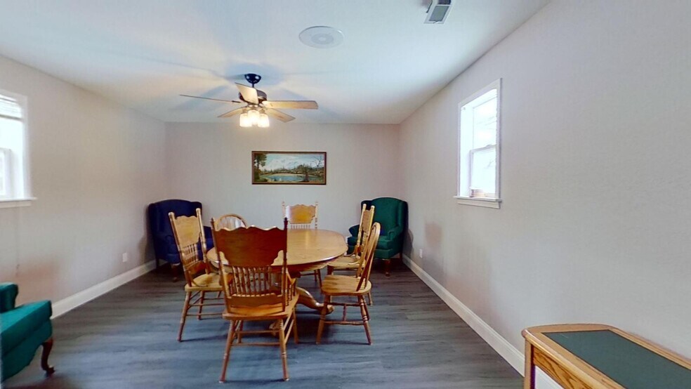 More Photos Of 616 S Sturgeon St, Montgomery City Office Residential For Sale