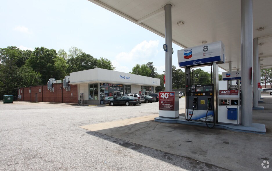 More Photos Of 2765-2767 E College Ave, Decatur Freestanding For Lease