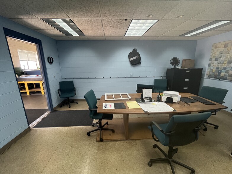 More Photos Of 2385 Walker Ave, Grand Rapids Manufacturing For Sale