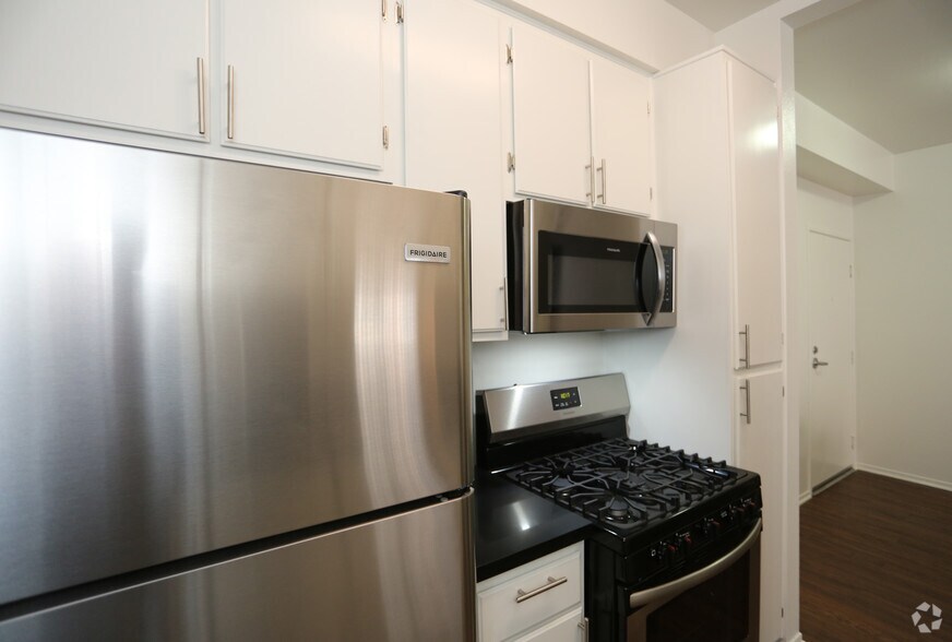 More Photos Of 401 S La Fayette Park Pl, Los Angeles Apartments For Sale