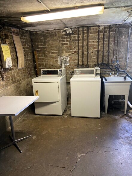 More Photos Of 4832 W Montrose Ave, Chicago Apartments For Sale