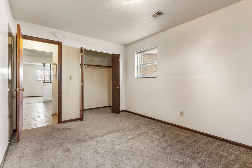 More Photos Of 5218-5240 Ditzler Ave, Raytown Apartments For Sale