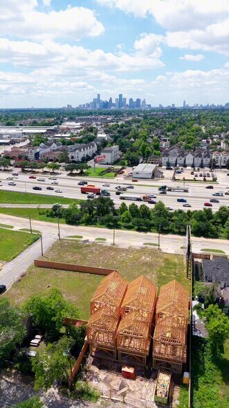 Primary Photo Of 1025 North Loop, Houston Land For Sale