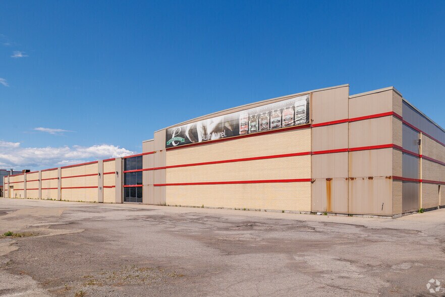 More Photos Of 20 Rue Sicard, Sainte-therese Warehouse For Lease