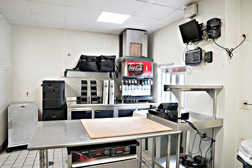 More Photos Of 220 S Palestine St, Athens Restaurant For Sale