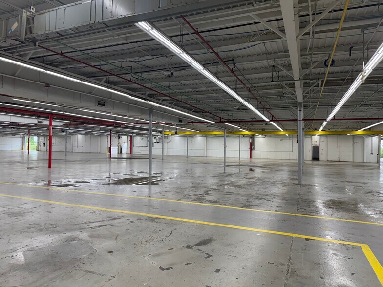 More Photos Of 325 Carr Dr, Brookville Warehouse For Sale