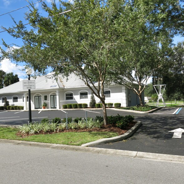 More Photos Of 105 E Church St, Deland Medical For Lease