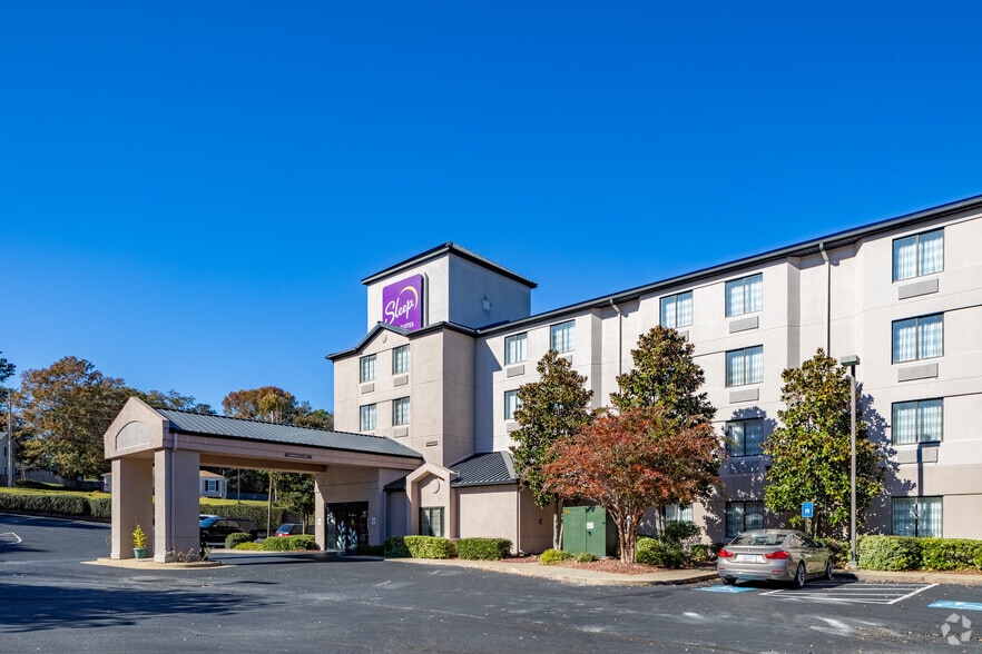 More Photos Of 5100 Armour Rd, Columbus Hotel For Sale