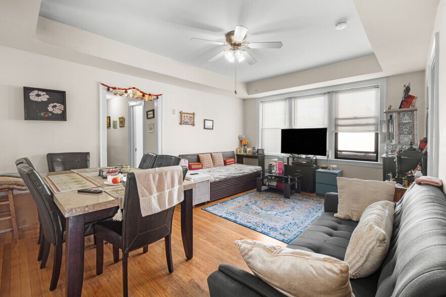 More Photos Of 6431-6433 N California Ave, Chicago Apartments For Sale