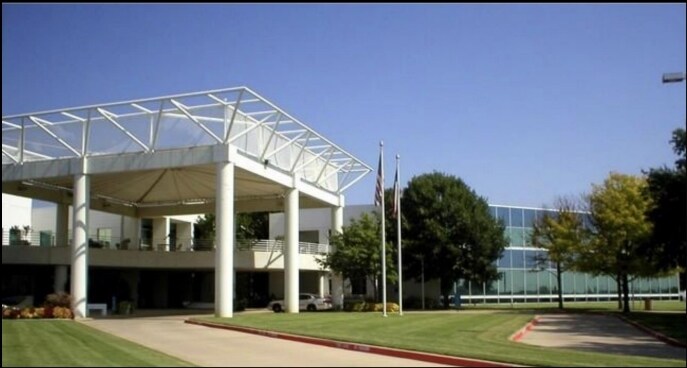 More Photos Of 7140 Oakmont Blvd, Fort Worth Skilled Nursing Facility For Sale