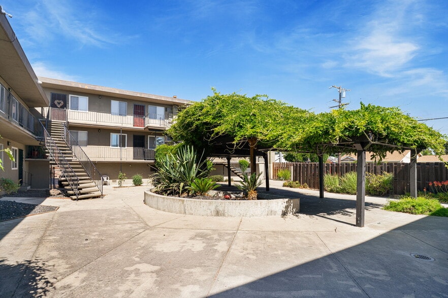Primary Photo Of 20 E 16th St, Antioch Apartments For Sale