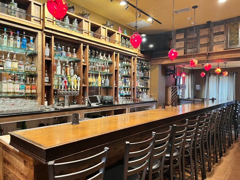 More Photos Of 1121-1139 4th St, San Rafael Storefront Retail Office For Lease