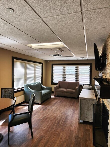 More Photos Of 2525 Hamilton St, Portage Assisted Living For Sale