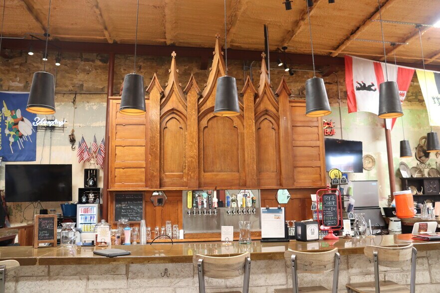 More Photos Of 120 Austin St, Comanche Multifamily For Sale