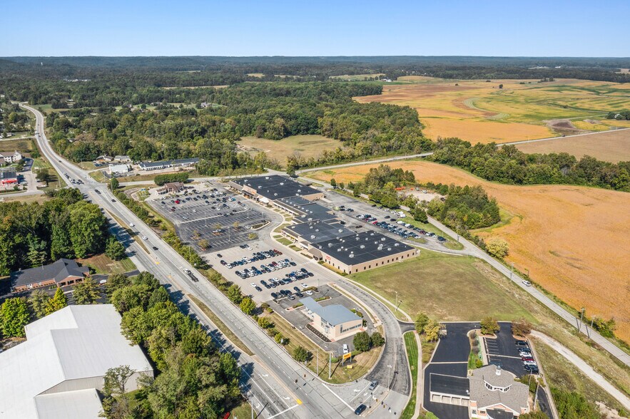 More Photos Of 4290 W Jonathan Moore Pike, Columbus Unknown For Lease