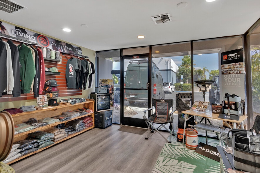 More Photos Of 23231 Vista Grande Dr, Laguna Hills Warehouse For Sale