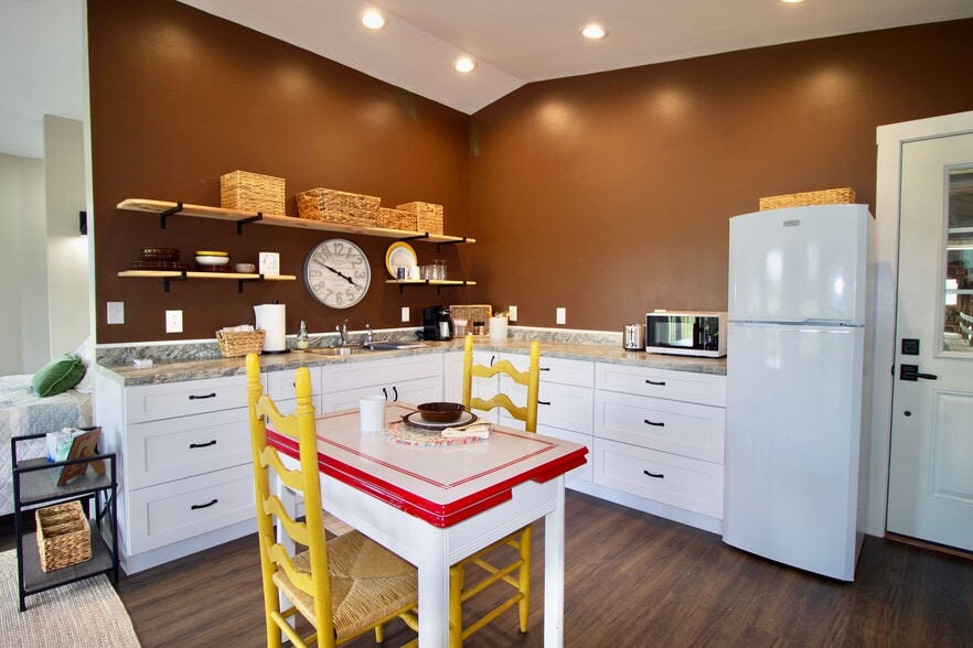 More Photos Of 3476 Fairview Rd, Lewisburg Specialty For Sale