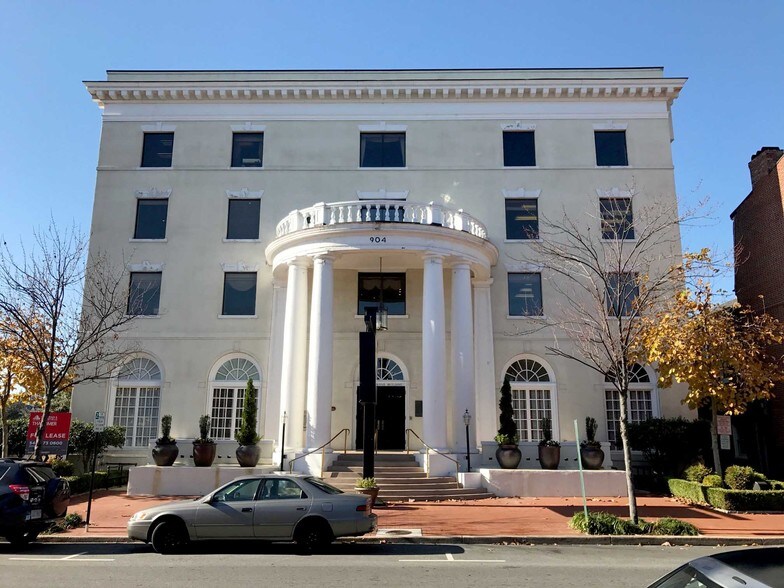More Photos Of 904 Princess Anne St, Fredericksburg Office For Sale