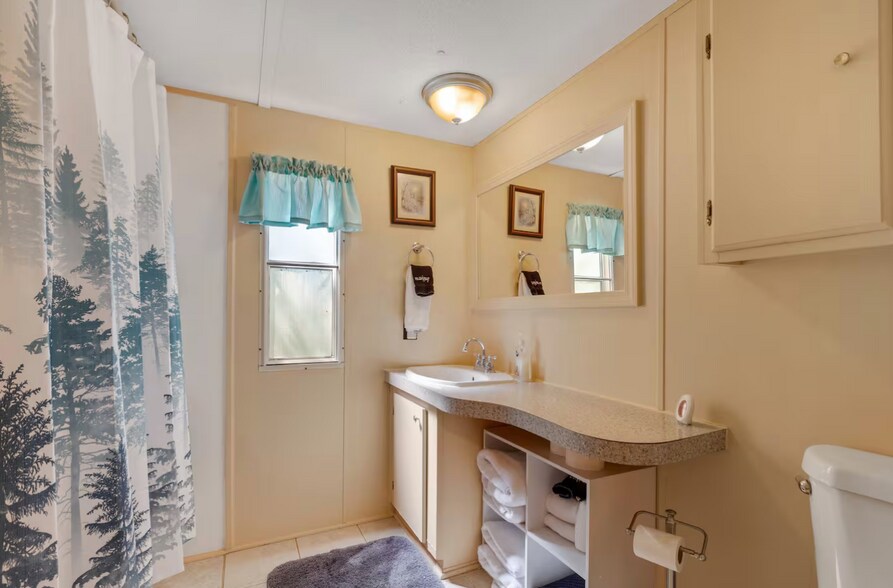 More Photos Of 84-86 Benson Rd, Travelers Rest Specialty For Sale