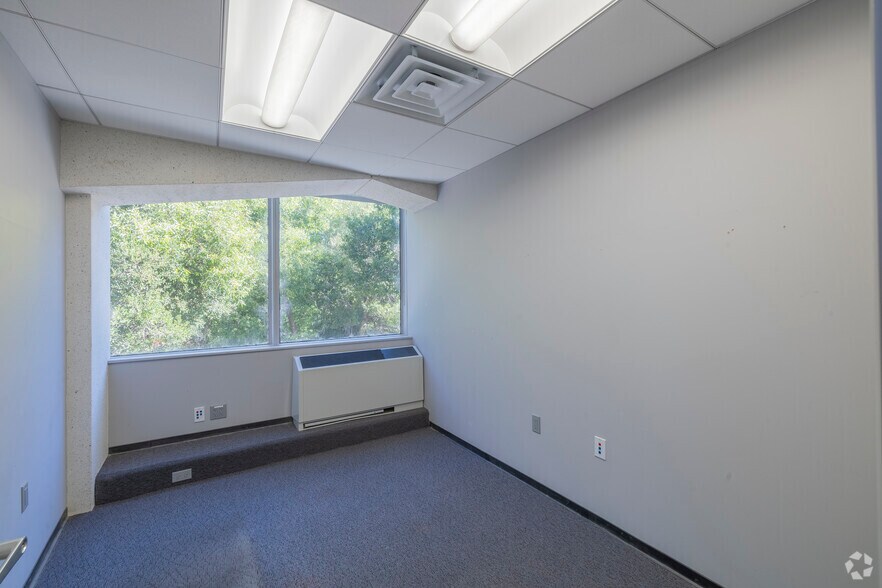 More Photos Of 2301 Napa Vallejo Hwy, Napa Land For Lease