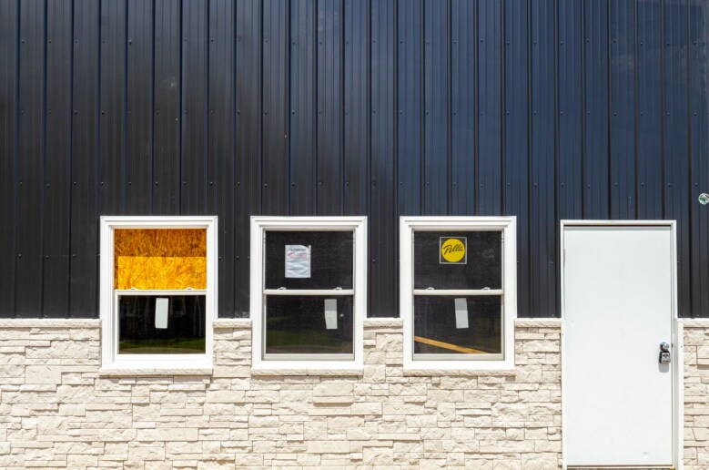 More Photos Of 928 Benton St, Valley Park Warehouse For Sale