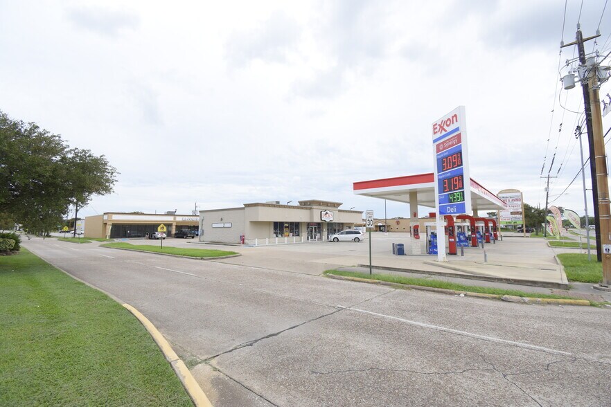 More Photos Of 1101-1139 S Broadway St, La Porte Unknown For Sale