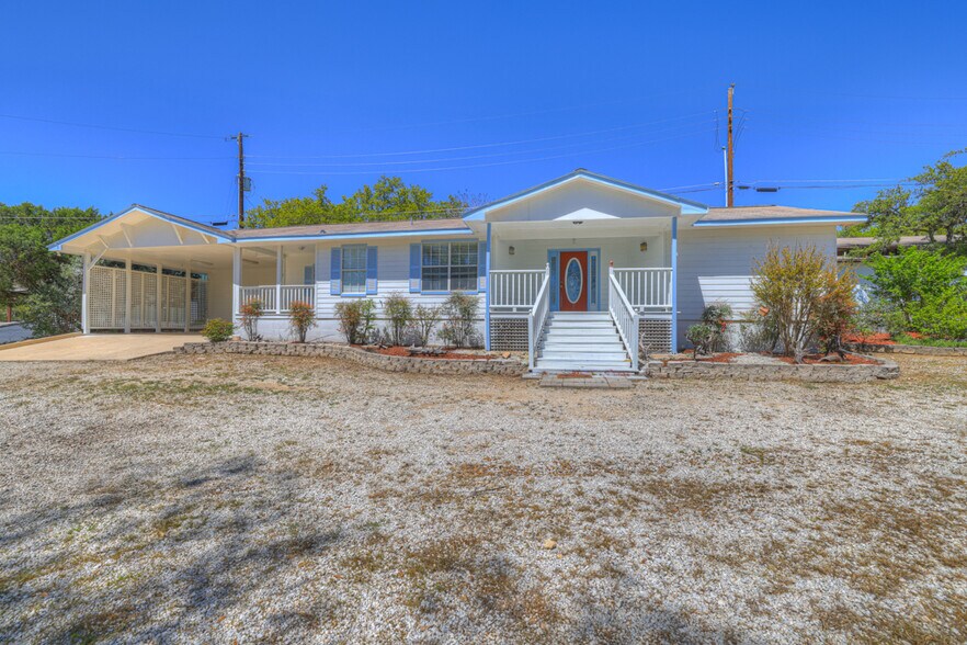 More Photos Of 200 Peggs Pl, Canyon Lake Specialty For Sale