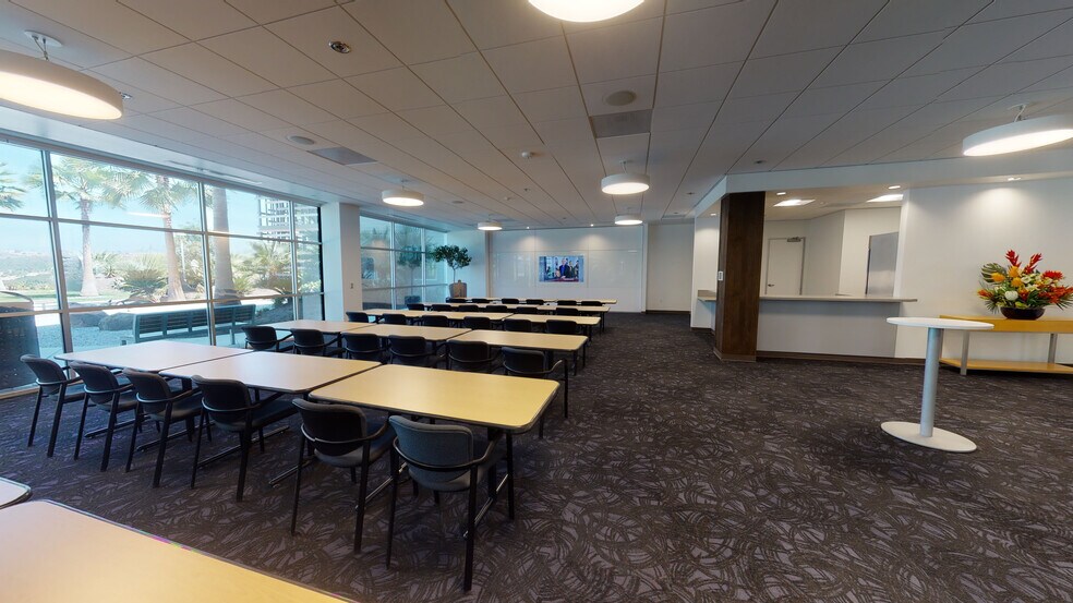 More Photos Of 10641 Scripps Summit Ct, San Diego Office For Lease