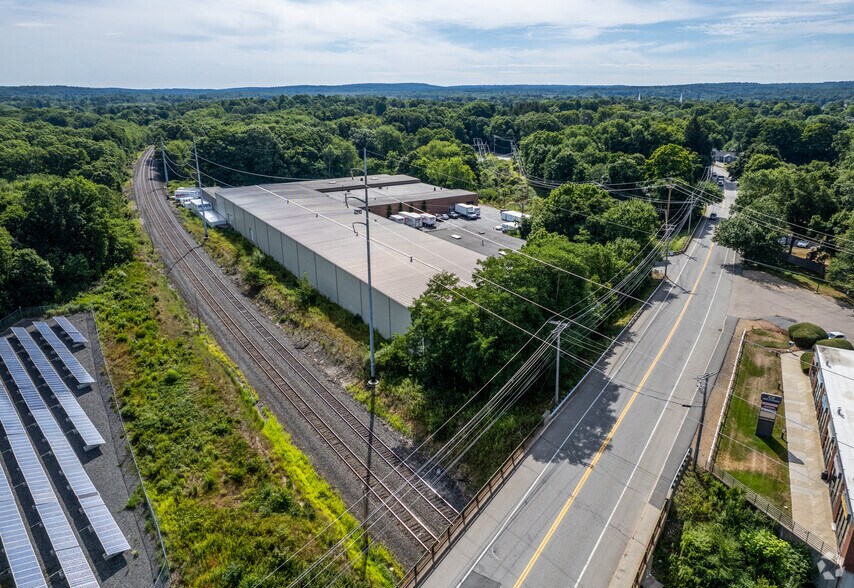 More Photos Of 111 Milk St, Westborough Warehouse For Lease