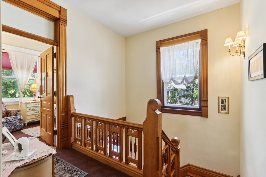 More Photos Of 910 River Rd, Wisconsin Dells Hotel For Sale