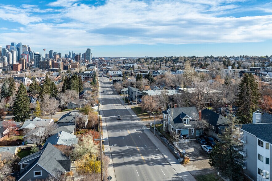 More Photos Of 1909 17th Ave SW, Calgary Office For Sale