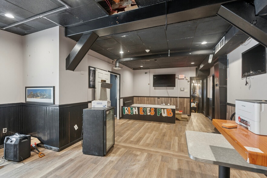 More Photos Of 4742-4744 Richmond St, Philadelphia Restaurant For Lease