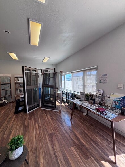 More Photos Of 754 10th St, Imperial Beach General Retail For Lease