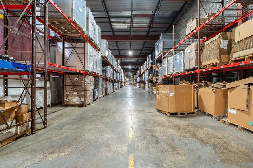 More Photos Of 232 Division St, Kingston Warehouse For Lease