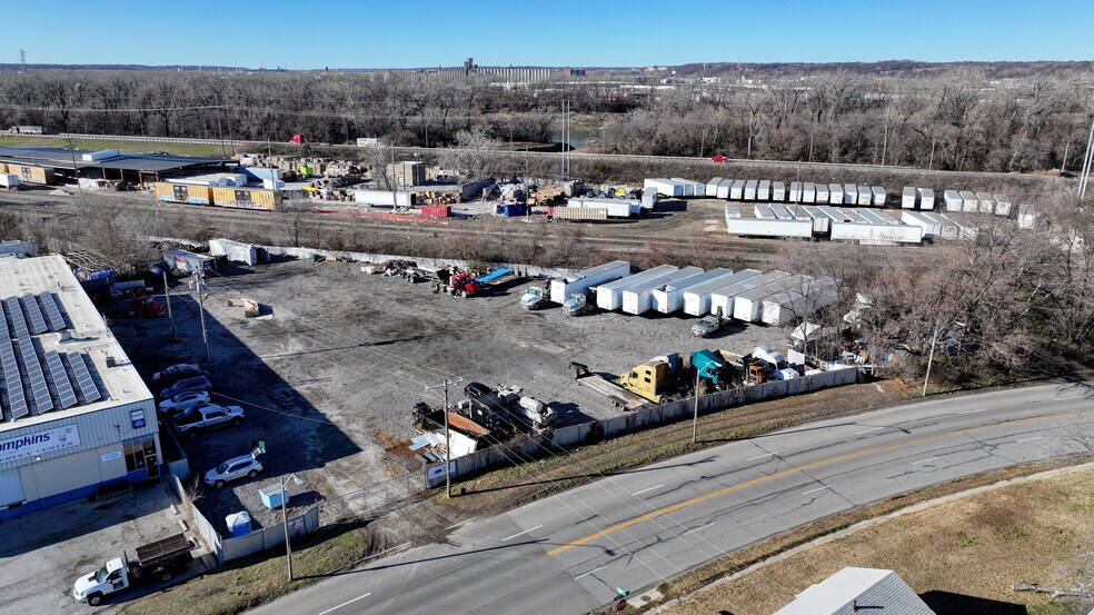 More Photos Of 1000 N Chestnut Ave, Kansas City Land For Sale