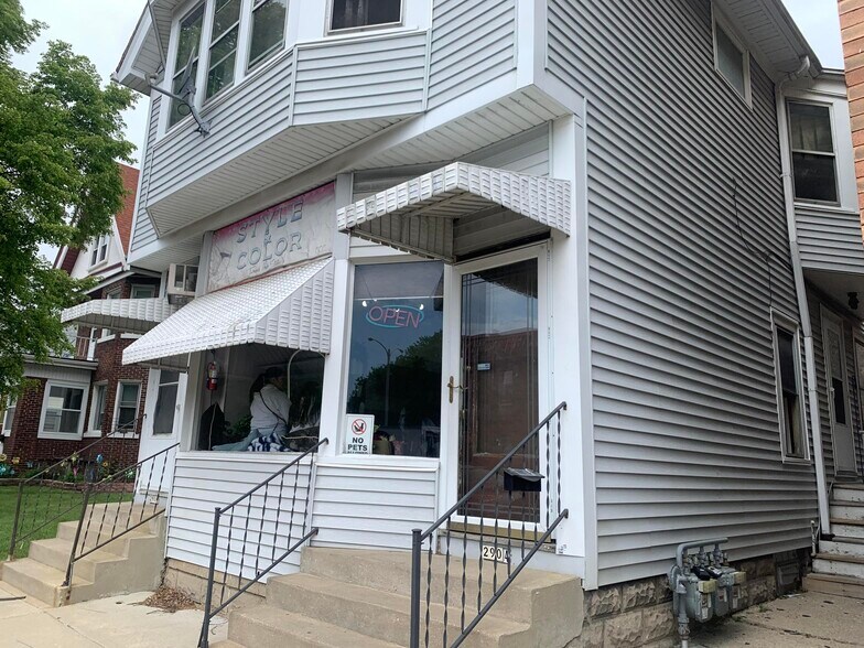 More Photos Of 2904 W Arthur Ave, Milwaukee Storefront Retail Residential For Sale