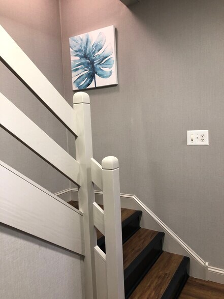 More Photos Of 661 W Germantown Pike, Plymouth Meeting Office For Sale