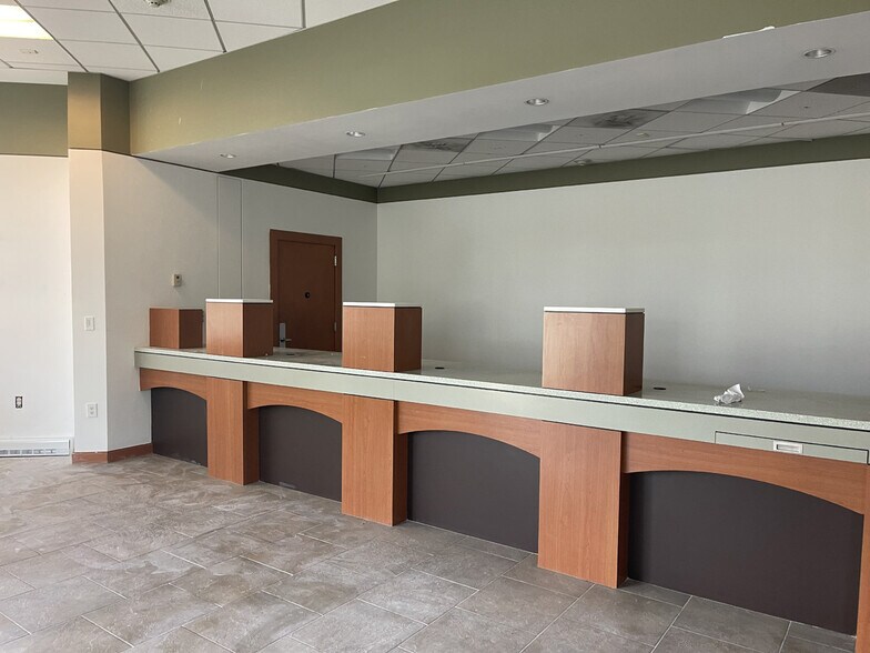 More Photos Of 1174 Jericho Tpke, Commack Bank For Lease