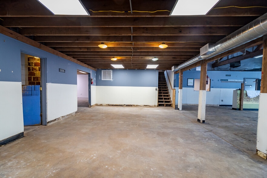 More Photos Of 2021-2033 NE Martin Luther King Jr Blvd, Portland Freestanding For Lease