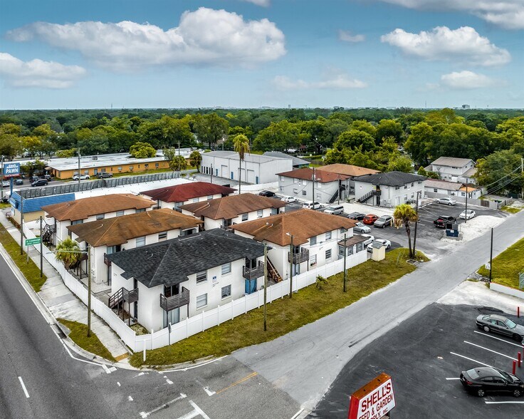 Primary Photo Of 902 E Annie St, Tampa Apartments For Sale