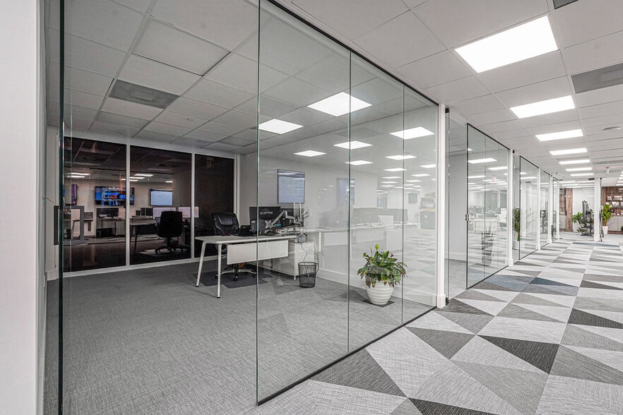 More Photos Of 1110 Brickell Ave, Miami Office For Sale