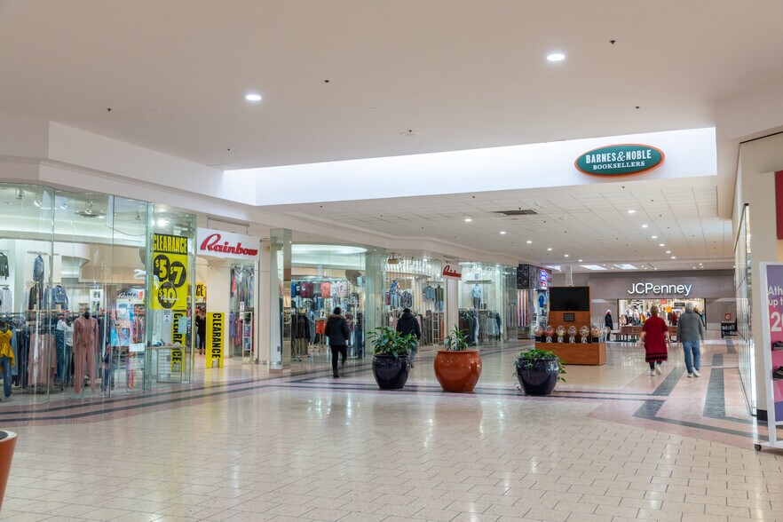 More Photos Of 3701 McKinley Pky, Buffalo General Retail For Sale