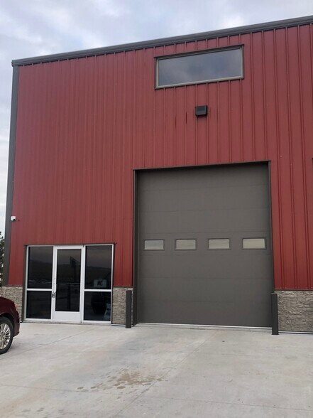 Primary Photo Of 120 W Giltner Rd, Doniphan Warehouse For Lease