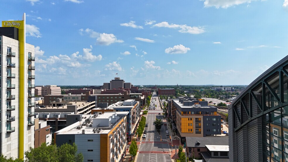 More Photos Of 229 S Delaware St, Indianapolis Unknown For Lease