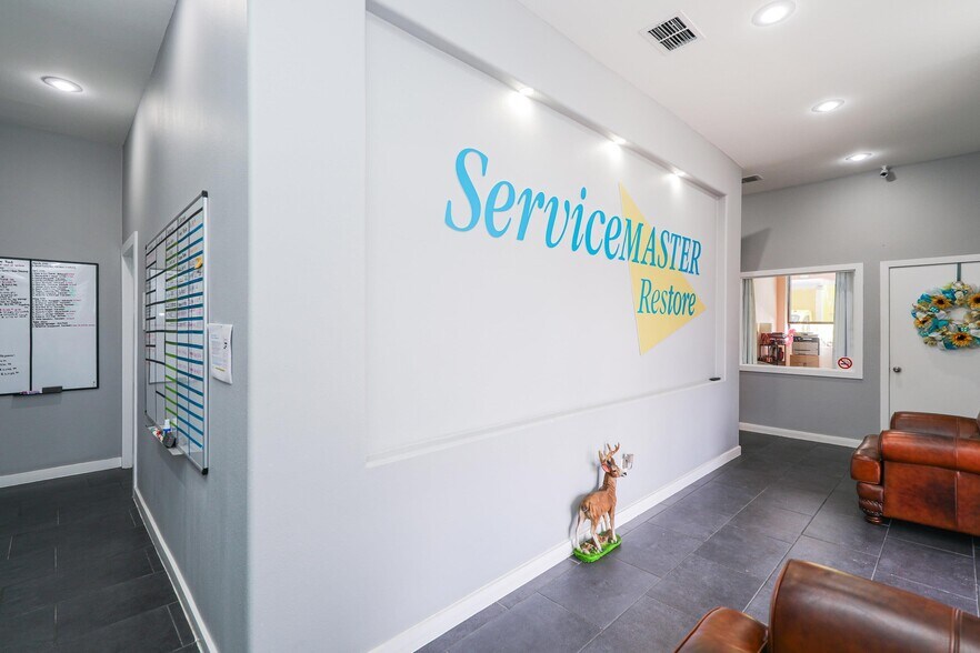 More Photos Of 1601 Jacaman Rd, Laredo Light Distribution For Sale