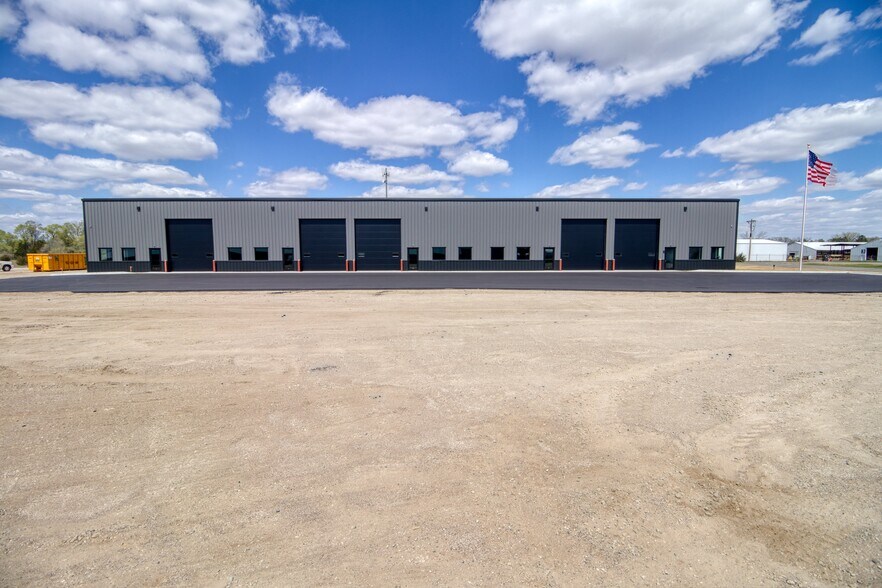More Photos Of 31540 125 1/2 St, Princeton Industrial For Lease