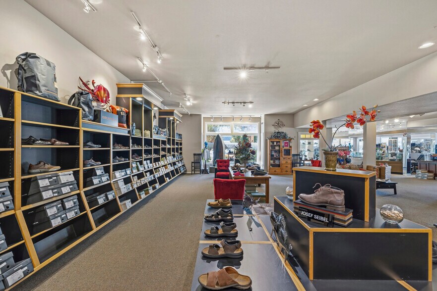 More Photos Of 101-107 S 1st St, La Conner Storefront For Sale