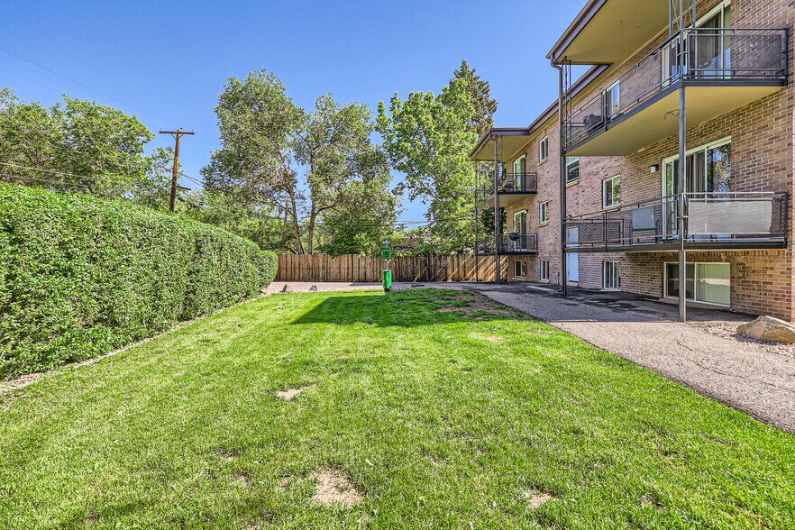 More Photos Of 1363 Pierce St, Lakewood Apartments For Sale