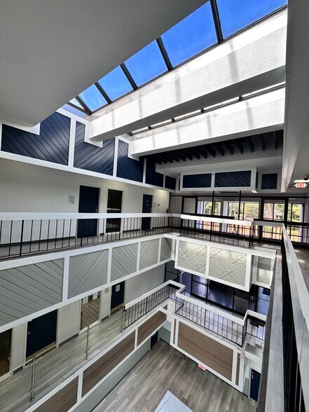 More Photos Of 4319 Covington Hwy, Decatur Medical For Lease