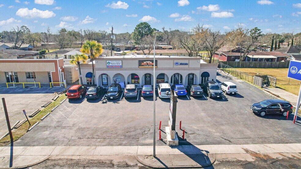 More Photos Of 7640 Bellfort St, Houston Freestanding For Lease